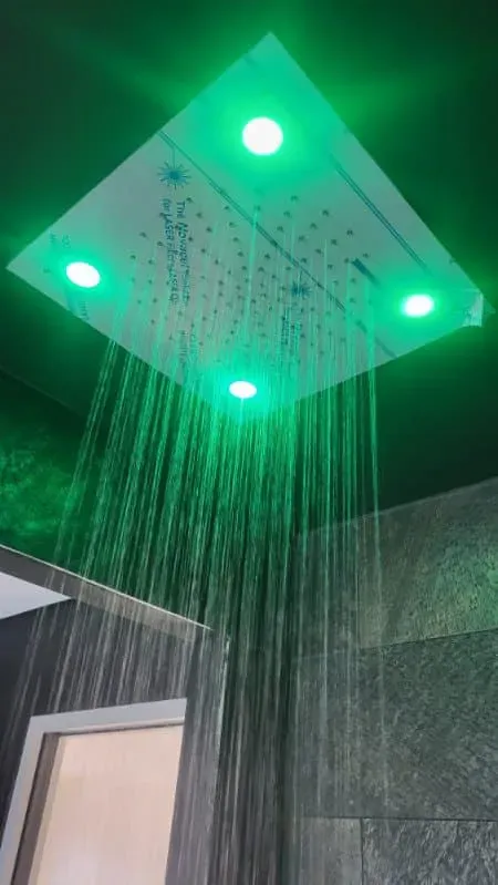 douche allumée